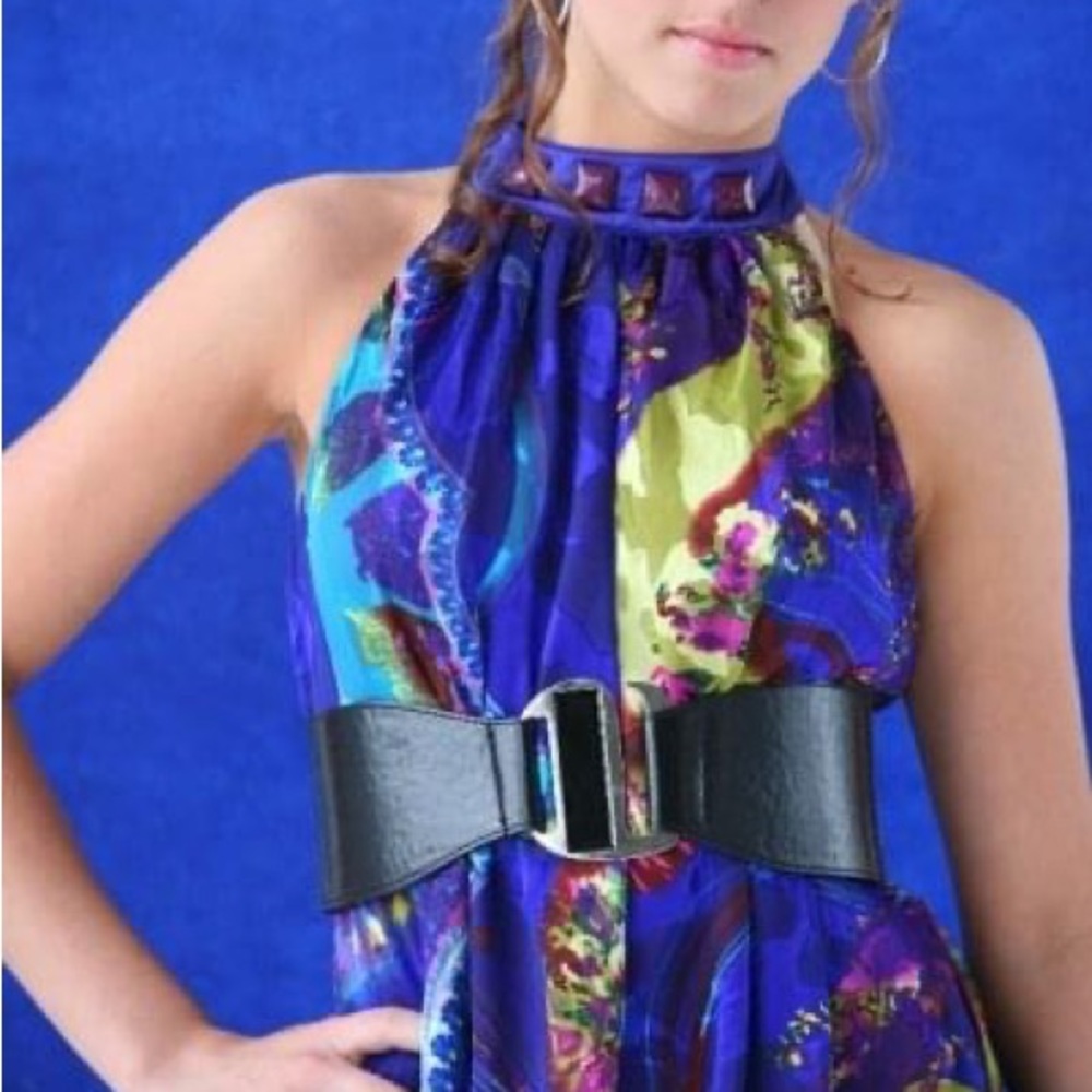 Dress - Picture 2 of 8